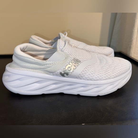 Hoka One One Ora Recovery Shoe 2 - Picture 1 of 6
